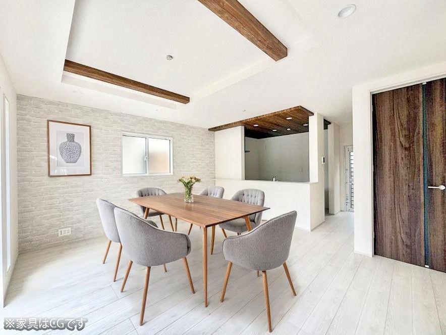 ���r���O ���������났�ƏΊ炪�W�܂�A�S���܂郊�r���O