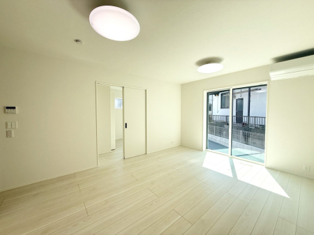 ���r���O ���������ƕ���������A�����b�N�X�ł�����