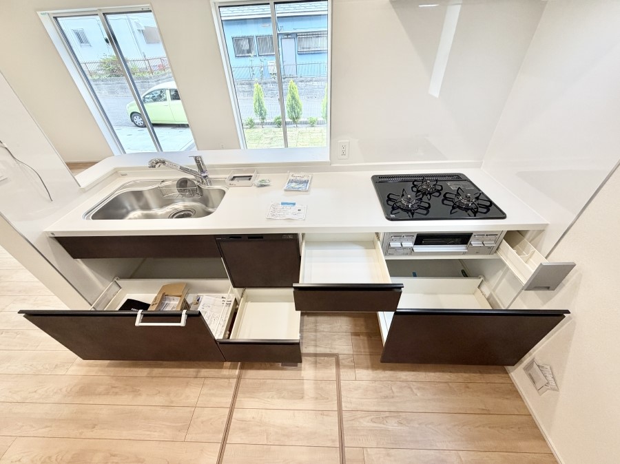 �L�b�`�� 1����  ���Ƒ����J��[�߂�A������̂���L�b�`��