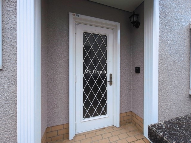 ���� �O�ρ� �V���v���Ŕ������A�Z�܂��̑���ۂ��ʂ錺�ւł�