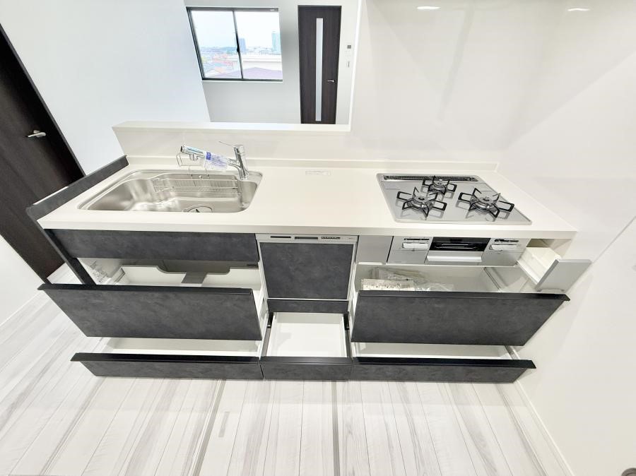 �L�b�`�� �����������������Ɗy�����Ȃ�A���K�ȃL�b�`�����