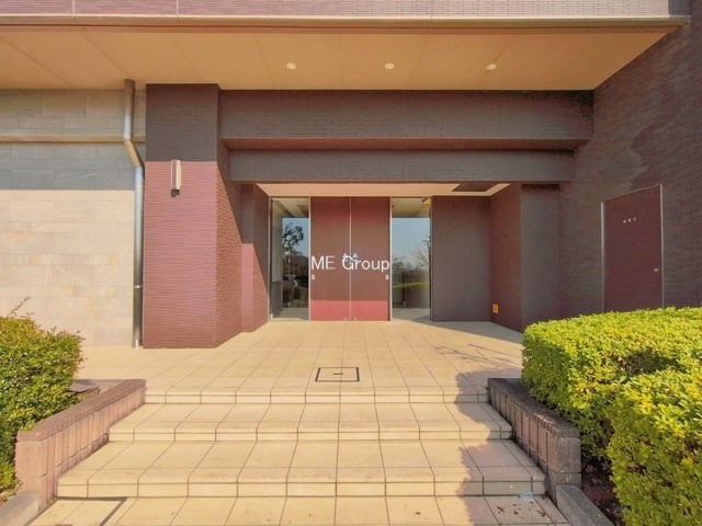 �G���g�����X �O�ρ��������̂���G���g�����X�͉��K�Ȗ����̎n�܂�����o���܂�