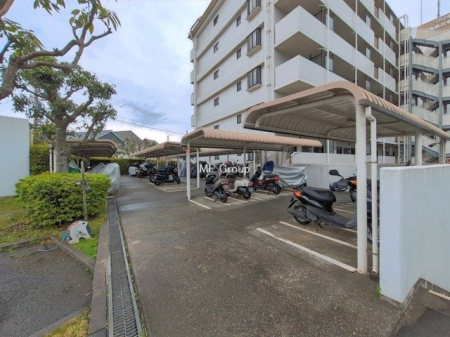 ���̑� �O�ρ����]�Ԃ��g�����Ƒ��ɂ����S�̒��փX�y�[�X��~�n���ɂ��p��