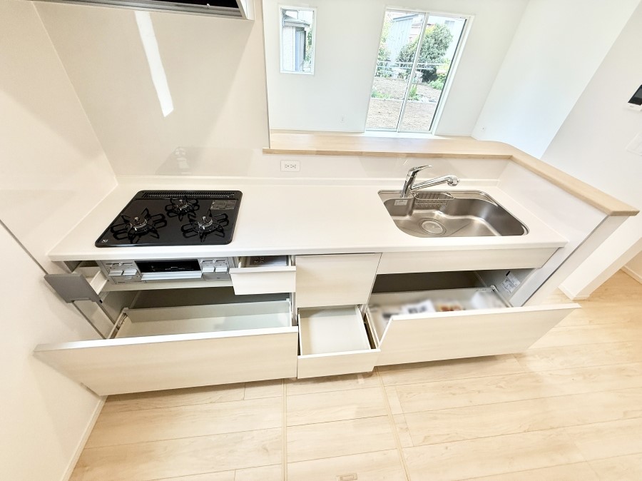 �L�b�`�� �����������������Ԃ����܂��A�Ί炠�ӂ��L�b�`��