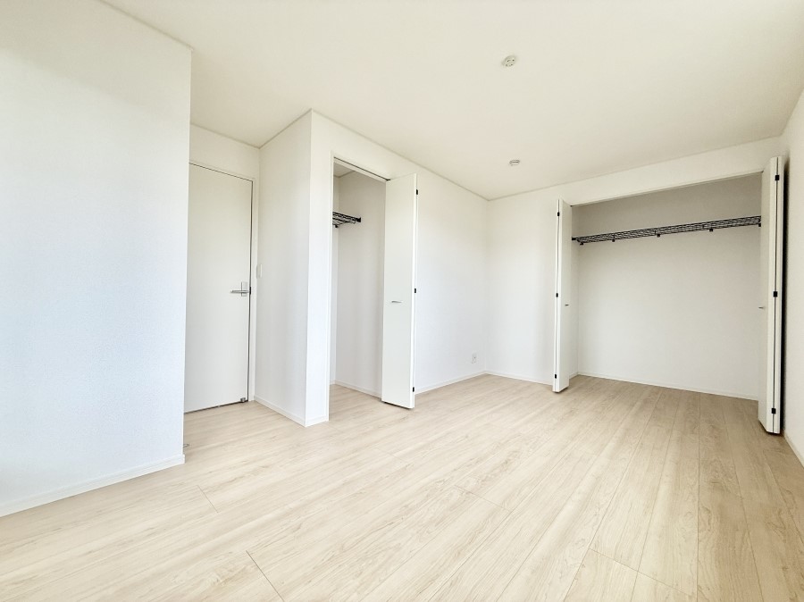 �q������ �������Ƌ�⃌�C�A�E�g�����R�ɔz�u�ł��邽�ߎg�����肪�ǂ����K�ɉ߂����܂�