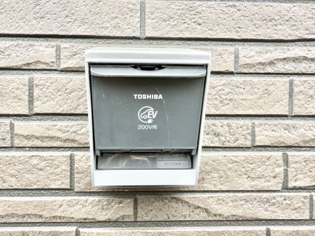 ���̑����� �ݔ�������ŊȒP�ɏ[�d�ł��A�G�R�ȃJ�[���C�t���T�|�[�g