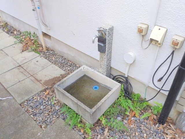  �}�ʂƈقȂ�ꍇ�͌�����D��