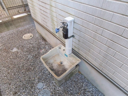  �}�ʂƈقȂ�ꍇ�͌�����D��