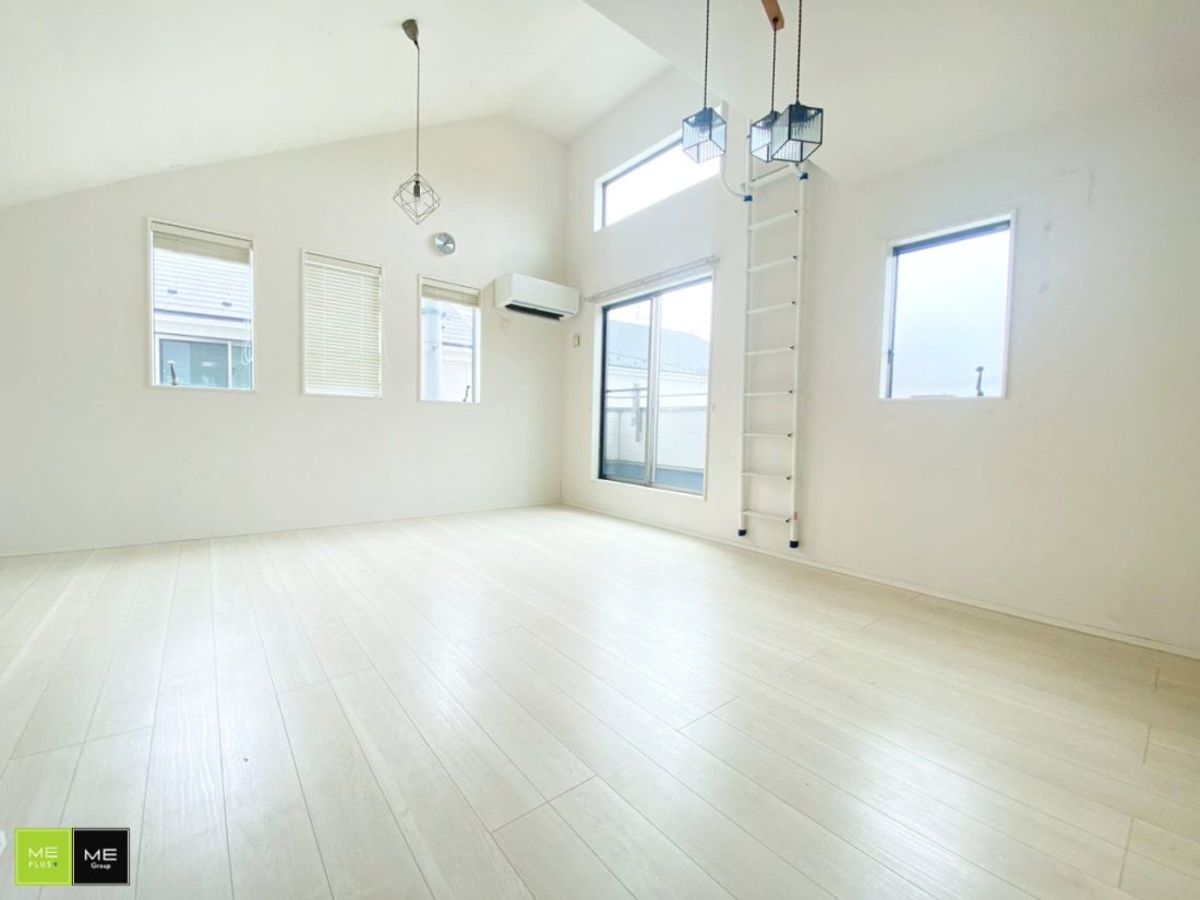 ���r���O ���������R�Ɖ�b�����܂��A�S�n�悢�ЂƂƂ�