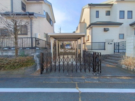  �O�ρ��J�[�X�y�[�X�L