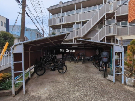 ���̑� �O�ρ��~�n���ɒ��֏���������Ă���A���]�Ԃ̗��p���X���[�Y�ł�