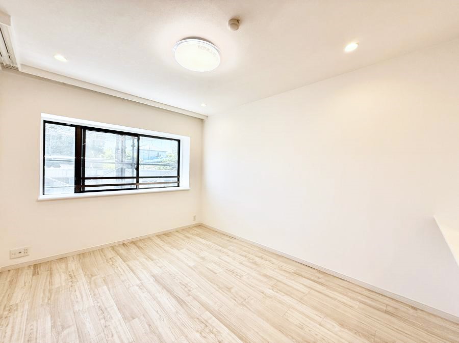 �Q�� ���������̔z�u��ʋC���̗ǂ��݌v�ŕ����̋�C�������炸�A��ɐV�N�ȋ�C������܂�