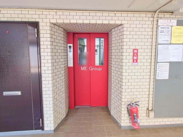 ���̑����� �O�ρ��G���x�[�^�[����������Ă��܂�