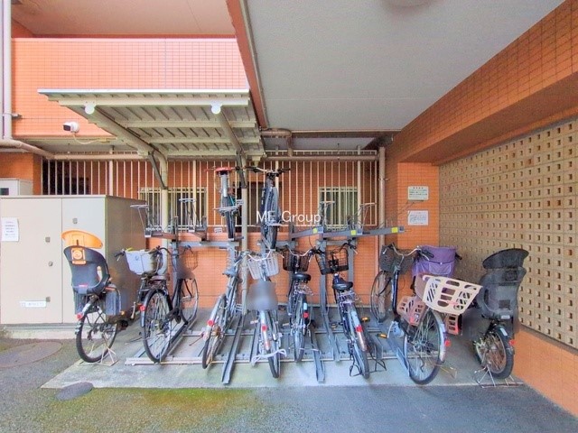 ���̑� �O�ρ�������Ɛ������ꂽ���֏�ŁA���]�Ԃ̕ۊǂ����S�ł�