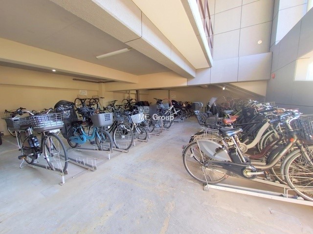 ���̑� �O�ρ����X�̈ړ��ɕ֗��Ȓ��փX�y�[�X����������m�ۂ���Ă��܂�