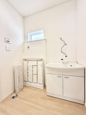 ���ʑ�E���ʏ� 1����  �����̏������X���[�Y�ɂł���L���ł�