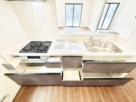 �L�b�`�� 1����  ���Ƒ����J��[�߂�A������̂���L�b�`��
