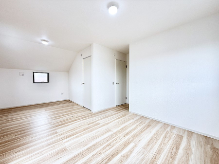 ���̑����� 1����  �������������F�����̂������ŉ��₩�Ȏ��Ԃ��y���߂܂�