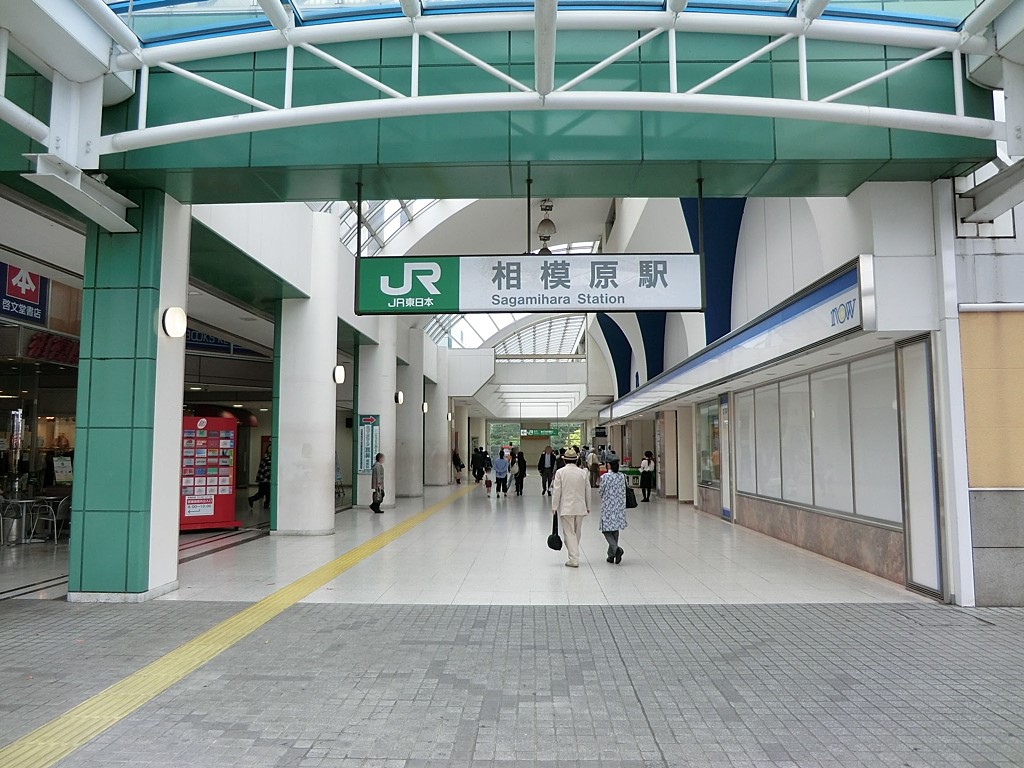 ���ӊ� �w 4300m JR���l���u���͌��v�w