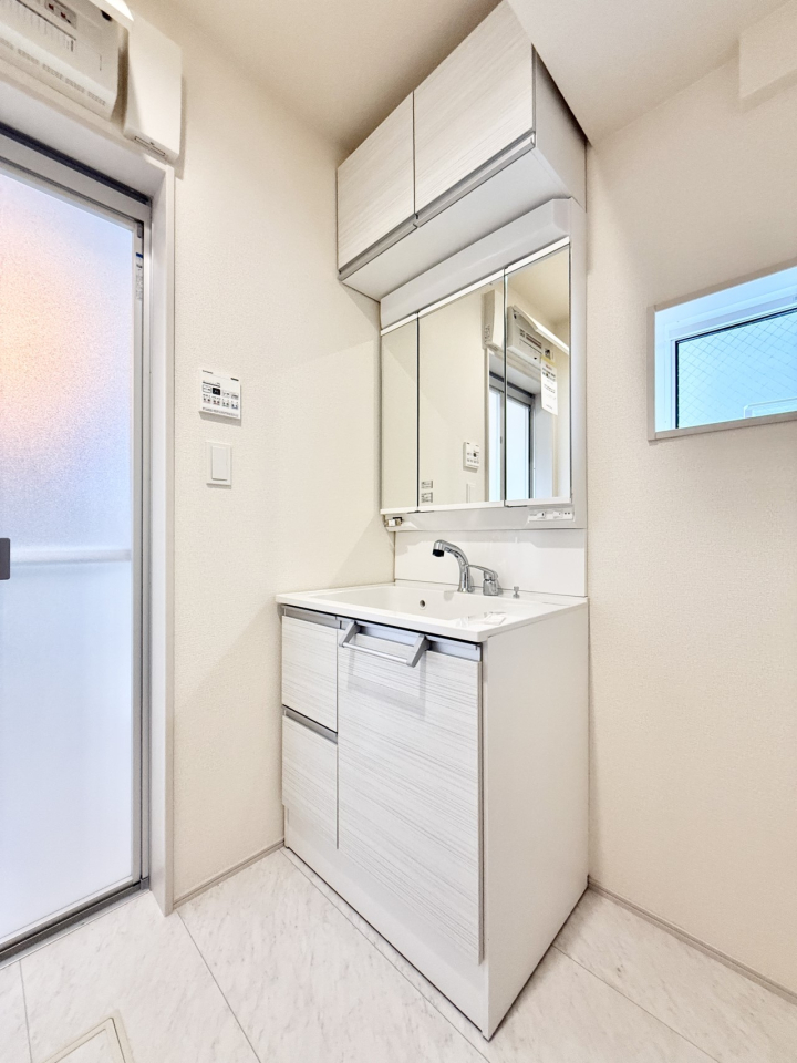 ���ʑ�E���ʏ� 15����  �����̏������X���[�Y�ɂł���L���ł�