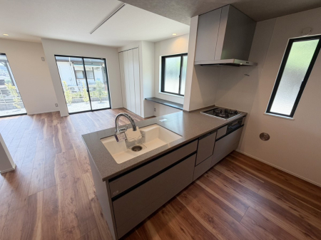 �L�b�`�� �������Ƒ����J��[�߂�A������̂���L�b�`��