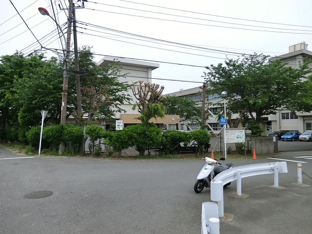 ���ӊ� ���w�Z 1380m ���{��s�����䏬�w�Z