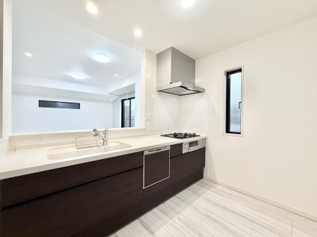 �L�b�`�� 1����  �����y���݂ƐH�ׂ�K����͂���L�b�`��