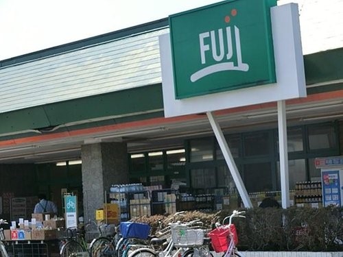 ���ӊ� �X�[�p�[ 800m FUJI �ߗ�X