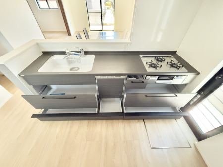 �L�b�`�� C����  ���Ƒ����J��[�߂�A������̂���L�b�`��