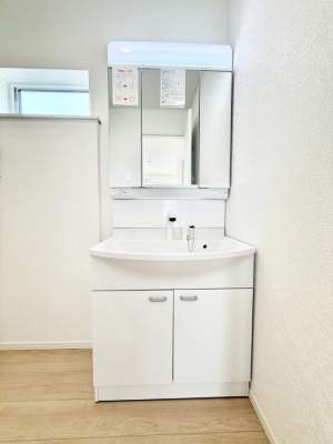 ���ʑ�E���ʏ� 1����  �����̏������X���[�Y�ɂł���L���ł�