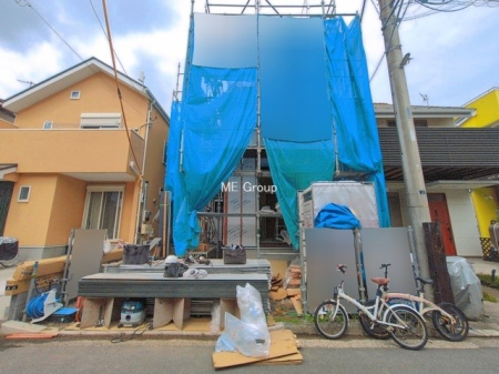 ���n�O�ώʐ^ 1����  ���V������炵���n�܂�ꏊ�ŁA�Ƒ����J��[�߂�