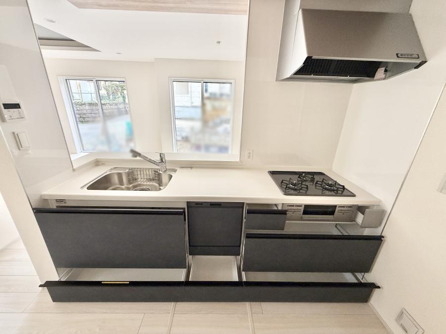 �L�b�`�� 1����  �������������Ɗy�����Ȃ�A���K�ȃL�b�`�����
