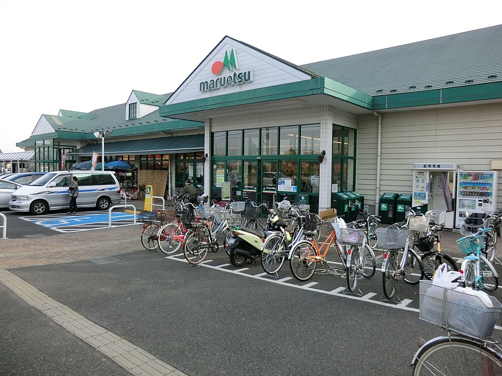 ���ӊ� �X�[�p�[ 750m �}���G�c �ˑq�X