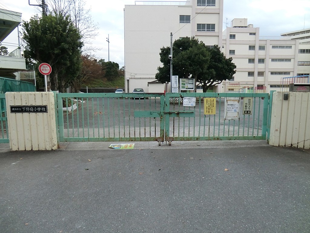 ���ӊ� ���w�Z 800m ���l�s������돬�w�Z